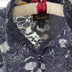 ANNA SCOTT top sz L
